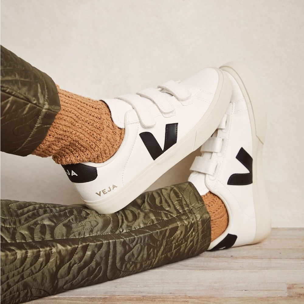 Vera Recife Sneakers, Size 7.5